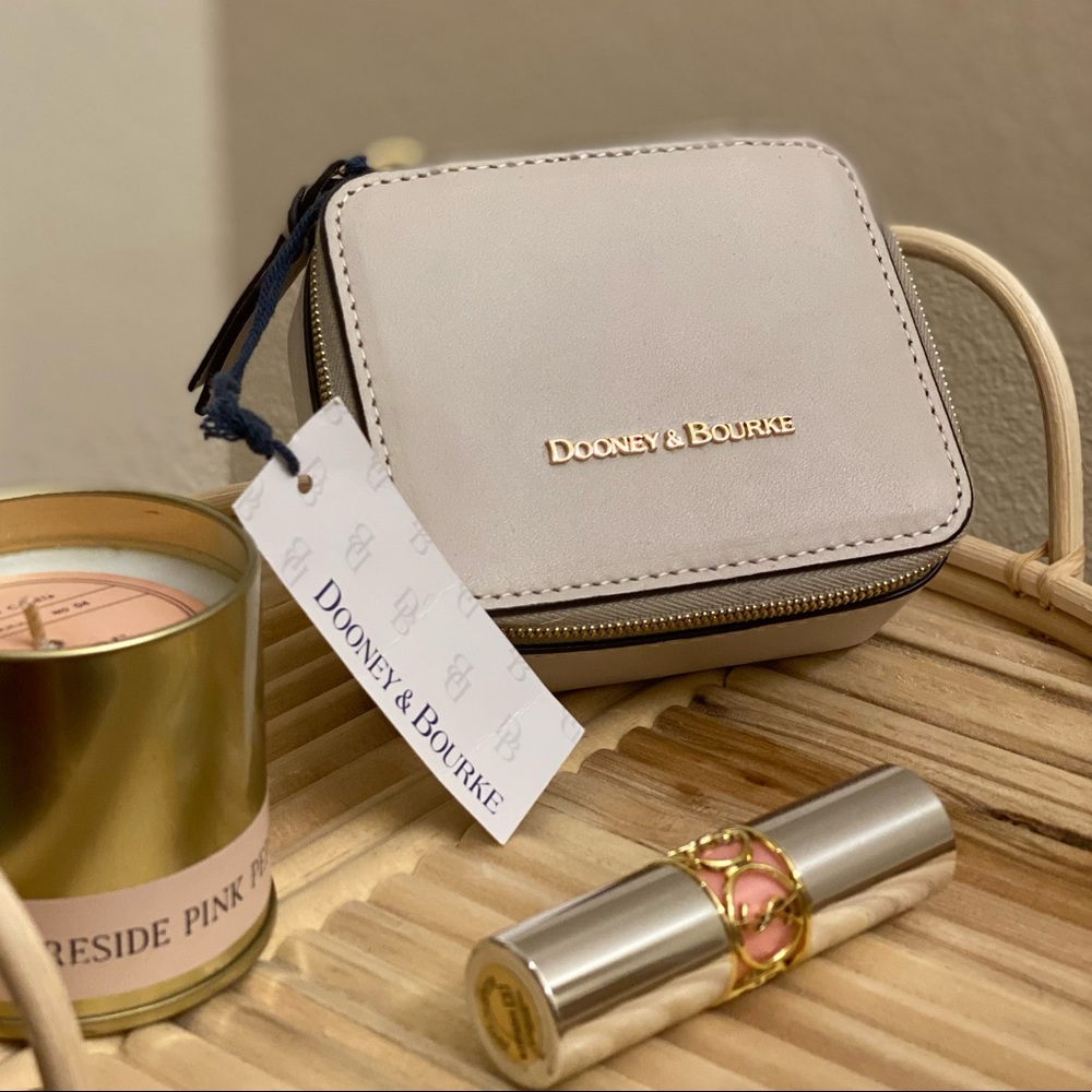 Dooney & Bourke Travel Jewelry Holder